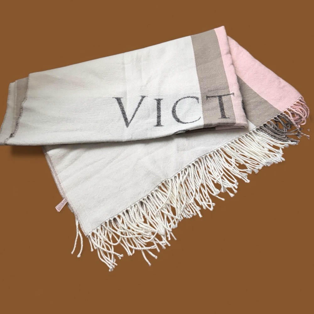 VICTORIA’S SECRET Acrylic Throw Blanket White Gray Pink Stripe Fringe 52”X 60”
